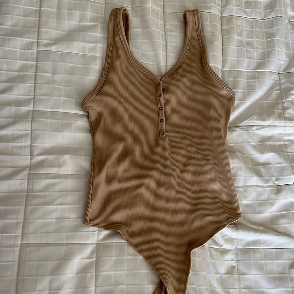 Abercrombie Tan tank top bodysuit M